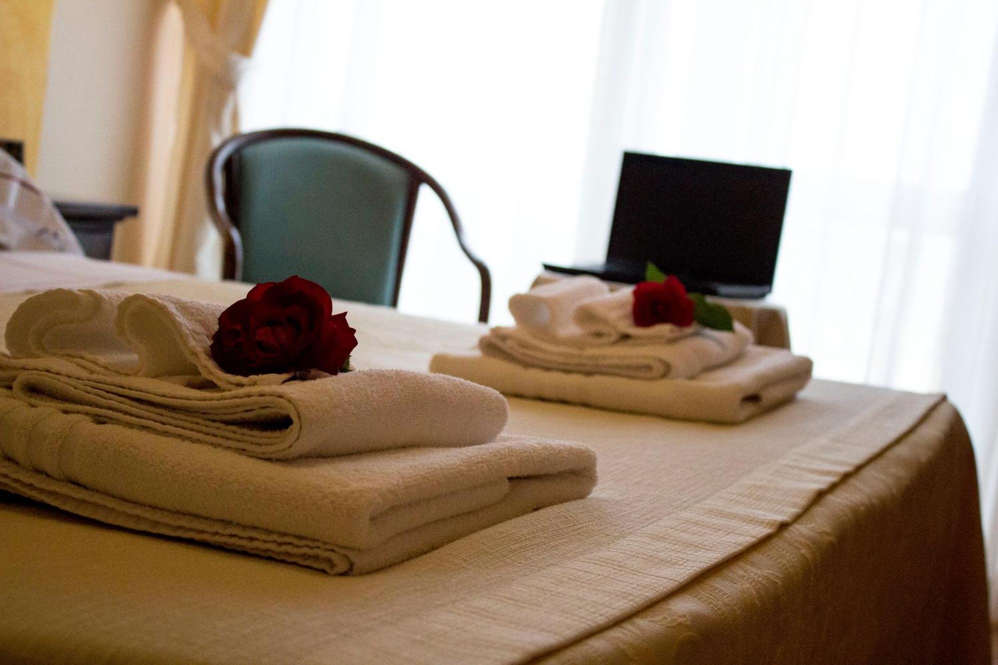 Hotel Ristorante Tre Stelle سانْتالبينو المظهر الخارجي الصورة