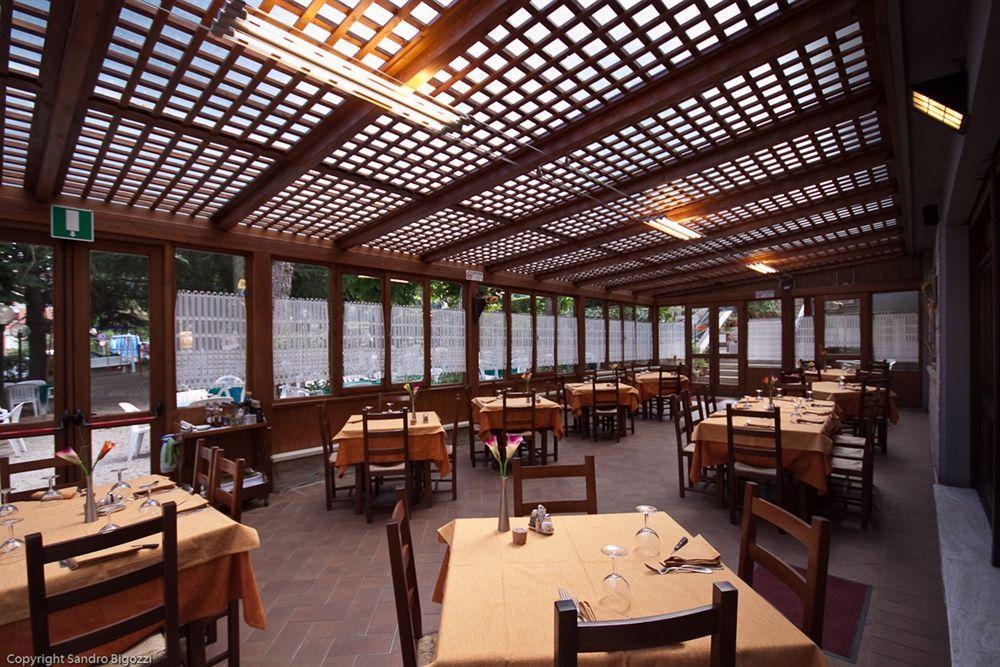 Hotel Ristorante Tre Stelle سانْتالبينو المظهر الخارجي الصورة