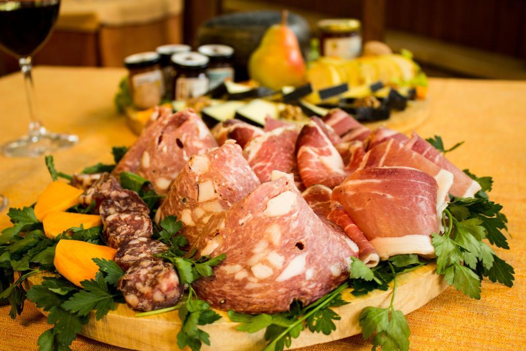 Hotel Ristorante Tre Stelle سانْتالبينو المظهر الخارجي الصورة