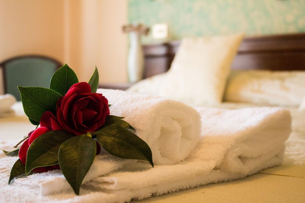 Hotel Ristorante Tre Stelle سانْتالبينو المظهر الخارجي الصورة