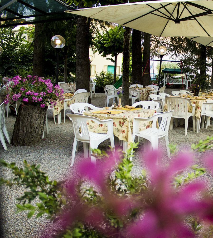 Hotel Ristorante Tre Stelle سانْتالبينو المظهر الخارجي الصورة