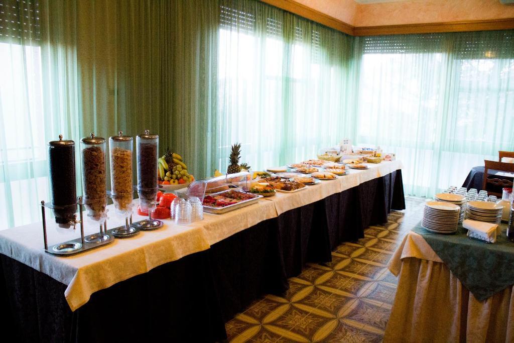 Hotel Ristorante Tre Stelle سانْتالبينو المظهر الخارجي الصورة