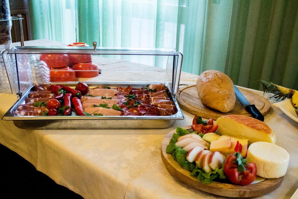 Hotel Ristorante Tre Stelle سانْتالبينو المظهر الخارجي الصورة