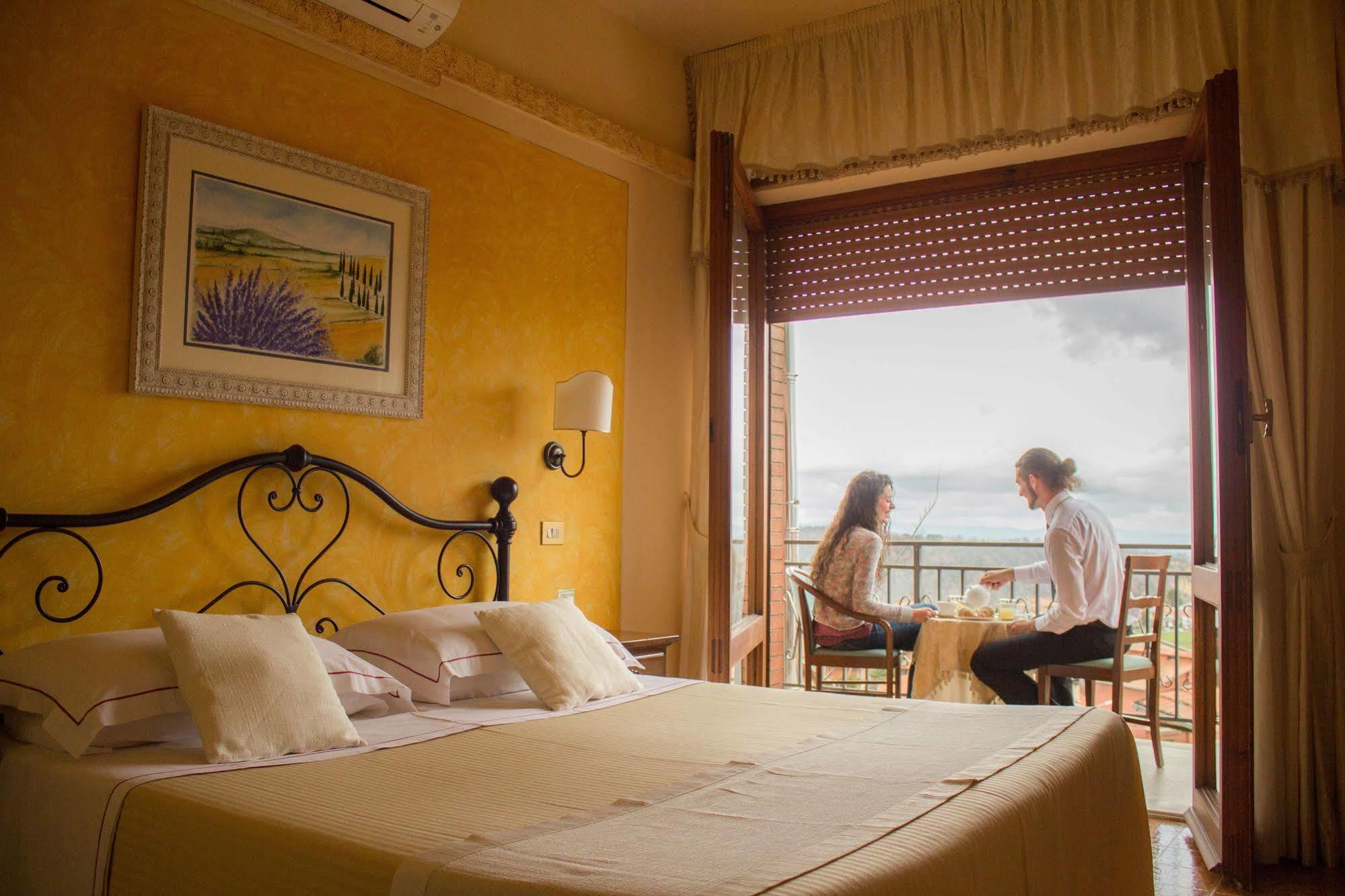 Hotel Ristorante Tre Stelle سانْتالبينو المظهر الخارجي الصورة