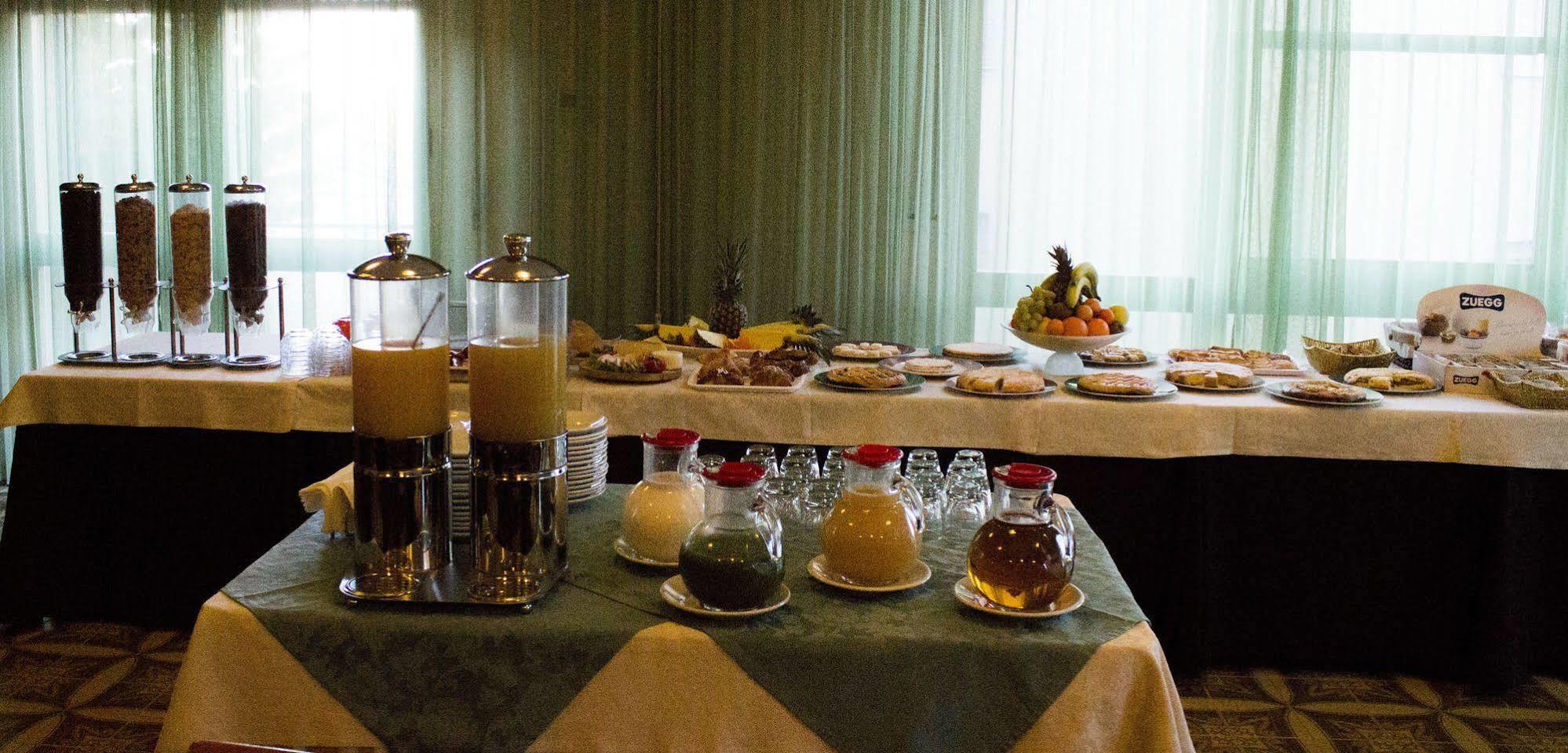 Hotel Ristorante Tre Stelle سانْتالبينو المظهر الخارجي الصورة