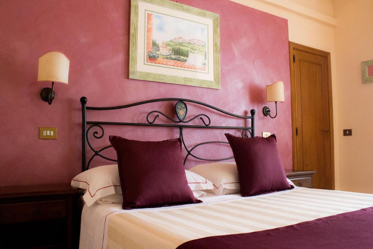 Hotel Ristorante Tre Stelle سانْتالبينو المظهر الخارجي الصورة